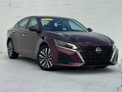 Used 2025 Nissan Altima 2.5 SV