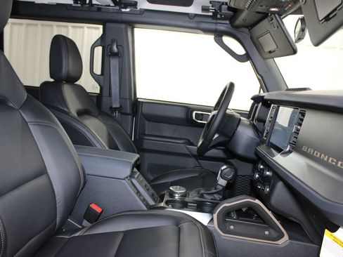 New 2026 Ford Bronco Badlands AWD/4WD image 29