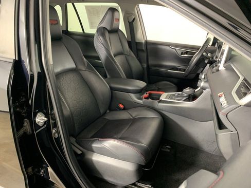 Used 2020 Toyota RAV4 TRD Off-Road w/ TRD Off-Road Weather Package image 38