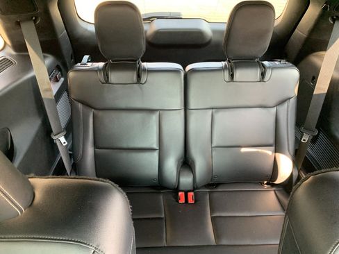 Used 2020 Ford Explorer Limited AWD/4WD image 41