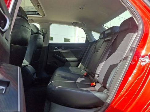 Used 2022 Honda Civic Touring image 10