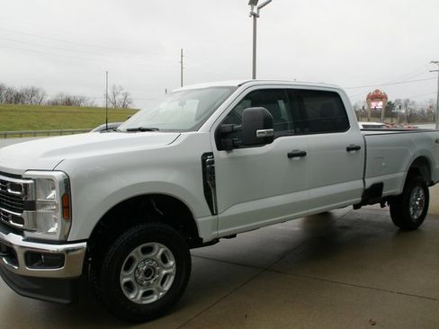 New 2026 Ford F350 XLT image 5