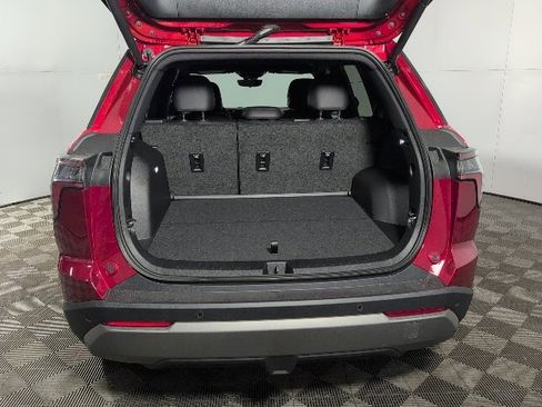 New 2026 Chevrolet Equinox LT w/ Convenience Package II image 6