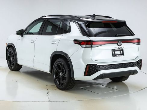 New 2026 Volkswagen Tiguan SE R-Line image 7