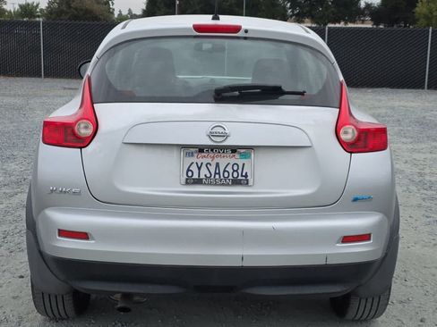 Used 2013 Nissan Juke S FWD image 8