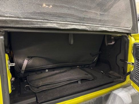 Used 2023 Jeep Wrangler Sport S image 10