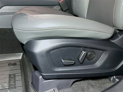 New 2026 Ford Explorer Active w/ Active Comfort Package image 13