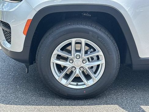 New 2026 Jeep Grand Cherokee Laredo X RWD image 11