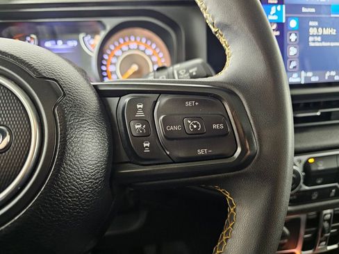 Used 2024 Jeep Wrangler Sport S image 23