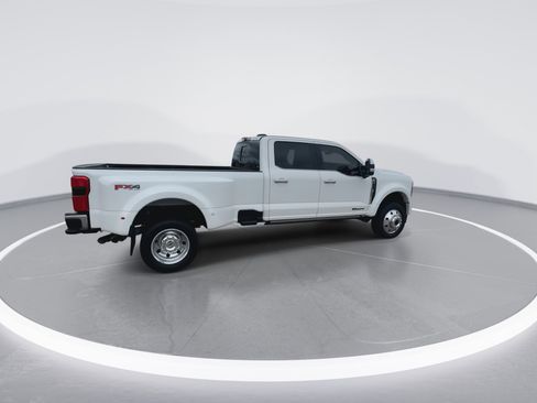 Certified 2024 Ford F450 Lariat w/ Lariat Ultimate Package image 13