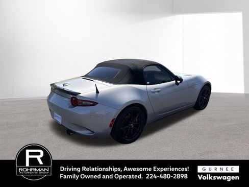 Used 2023 MAZDA MX-5 Miata Club RWD image 8