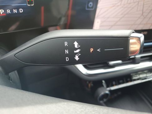 New 2026 Chevrolet Equinox EV LT image 26