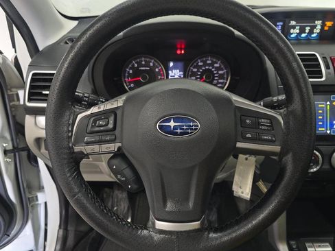 Used 2016 Subaru Forester 2.5i Limited AWD/4WD image 10