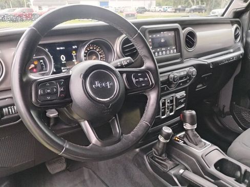 Used 2021 Jeep Wrangler Unlimited Sport AWD/4WD image 13