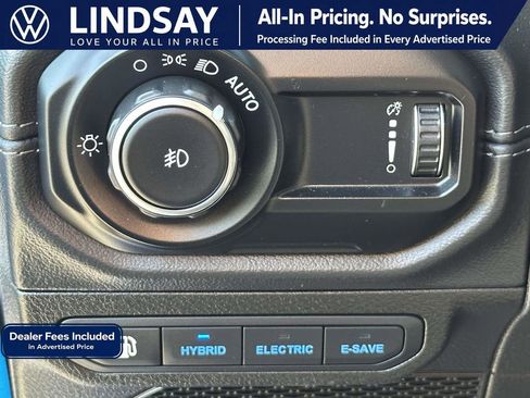 Used 2024 Jeep Wrangler Unlimited Rubicon 4xe AWD/4WD image 24
