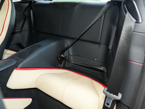 Used 2024 Ferrari Roma RWD image 39