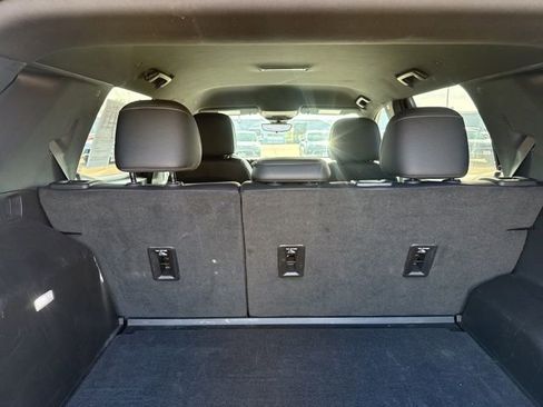 Used 2025 Chevrolet Equinox LT w/ Convenience Package II image 19