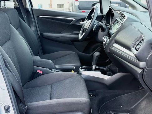 Used 2016 Honda Fit EX image 28