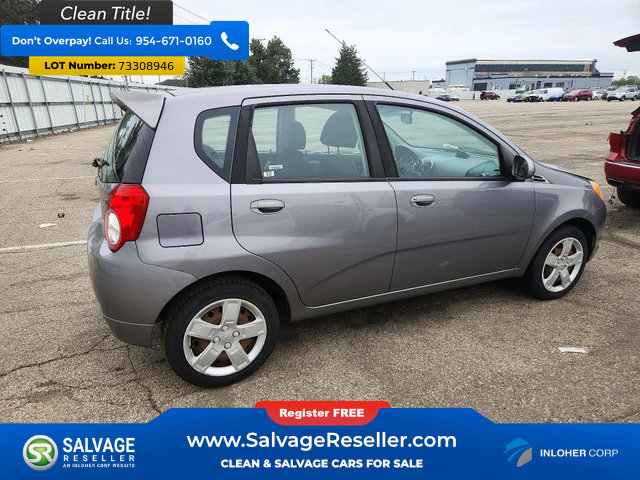 Used 2011 Chevrolet Aveo5 LT FWD image 4