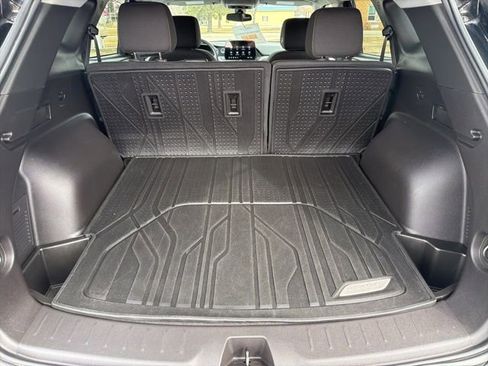 Used 2024 Chevrolet Blazer LT w/ Redline Edition image 9