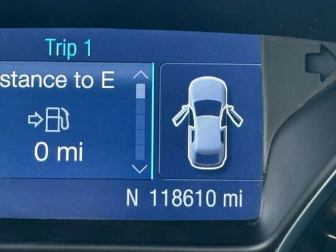 Used 2014 Ford Focus SE w/ SE Sport Package image 17