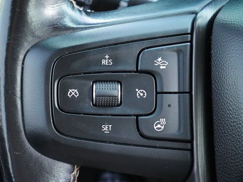 Used 2022 GMC Yukon AT4 AWD/4WD image 32