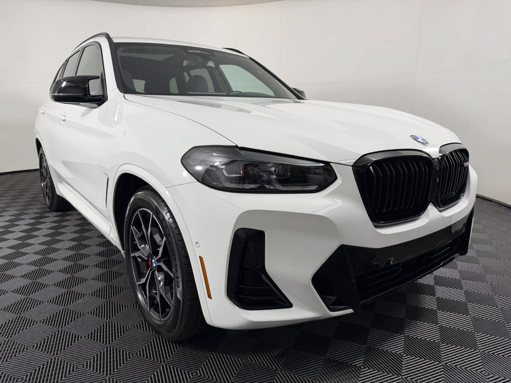 Used 2024 BMW X3 M40i AWD/4WD image 3