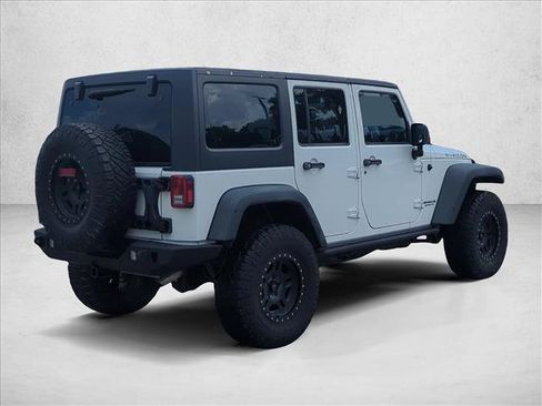 Used 2015 Jeep Wrangler Unlimited Rubicon w/ Connectivity Group AWD/4WD image 5