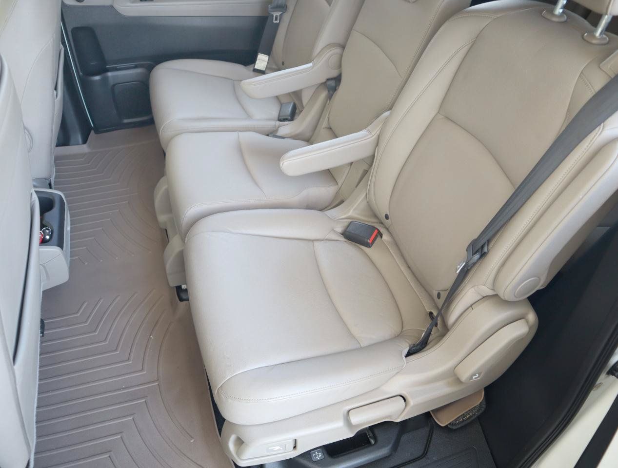 Used 2018 Honda Odyssey Elite image 23