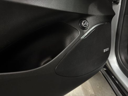 Used 2024 Buick Enclave Premium image 39