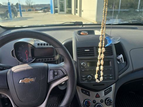 Used 2014 Chevrolet Sonic LS image 13