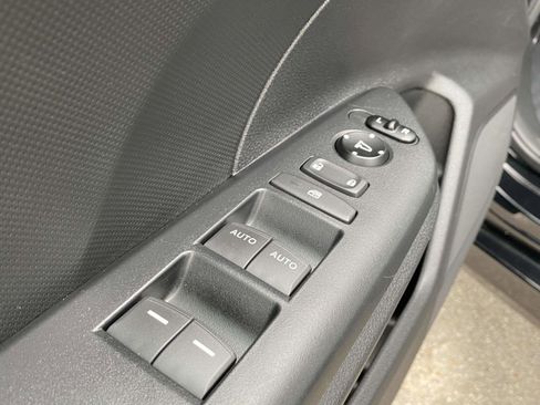 Used 2019 Honda Civic LX image 14