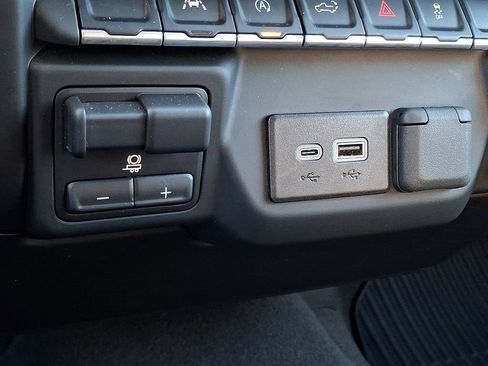 Used 2024 Chevrolet Silverado 1500 Custom Trail Boss image 23