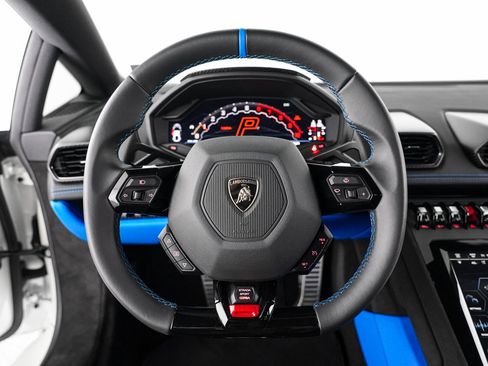 Used 2023 Lamborghini Huracan Tecnica RWD image 11