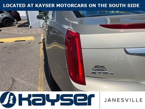 Used 2013 Cadillac XTS Luxury w/ Driver Awareness Package image 9