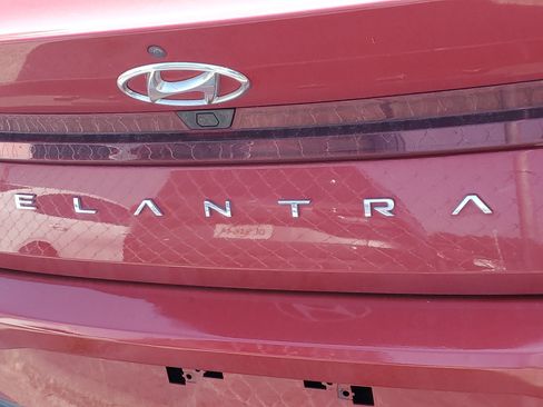Used 2021 Hyundai Elantra SEL FWD image 7
