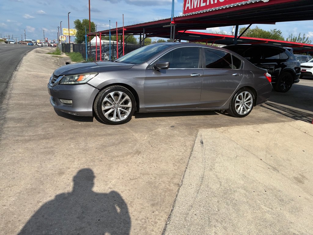 Used 2013 Honda Accord Sport image 3