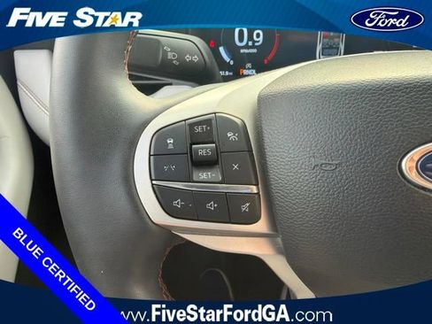 Used 2025 Ford Explorer Active w/ Active Comfort Package RWD image 18