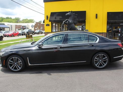 Used 2020 BMW 750i xDrive 750i xDrive image 27