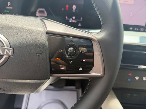 Used 2025 Nissan Murano SL w/ Cargo Package AWD/4WD image 23