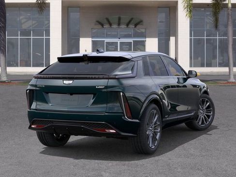 New 2026 Cadillac Lyriq V AWD/4WD image 4