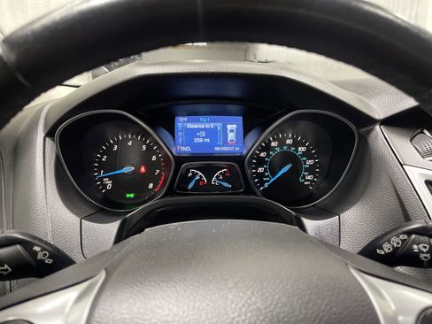 Used 2014 Ford Focus SE w/ SE Sport Package image 32
