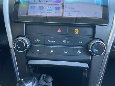 Used 2017 Toyota Camry LE FWD image 18