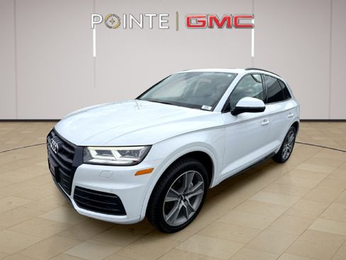 Used 2019 Audi Q5 2.0T Premium Plus w/ Premium Plus Package image 3