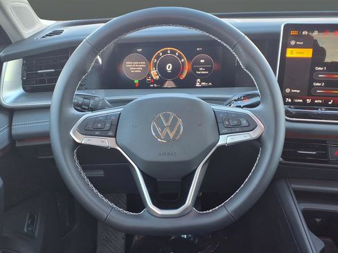 New 2026 Volkswagen Tiguan SE AWD/4WD image 49