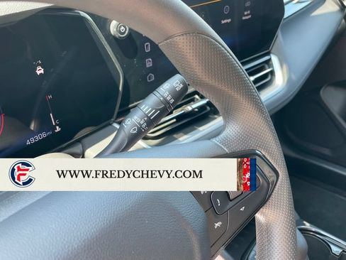 Used 2025 Chevrolet TrailBlazer LT AWD/4WD image 30