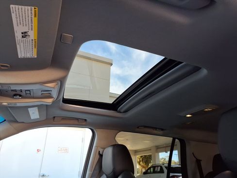 Used 2019 Cadillac Escalade Luxury image 23