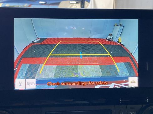 Used 2025 Toyota Grand Highlander FWD image 34