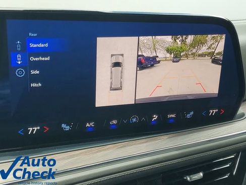 Used 2025 Chevrolet Tahoe Z71 AWD/4WD image 27