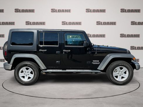 Used 2017 Jeep Wrangler Unlimited Sport w/ Quick Order Package 24S AWD/4WD image 6
